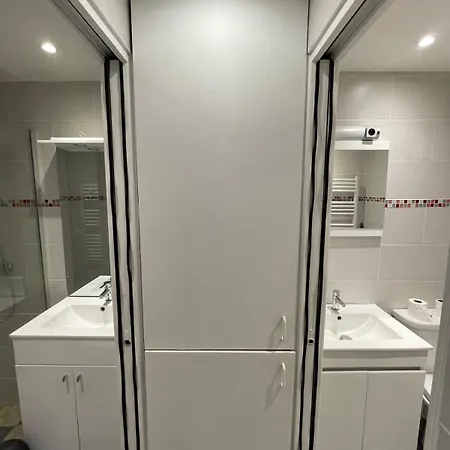 Apartment Lumineux Face Au *